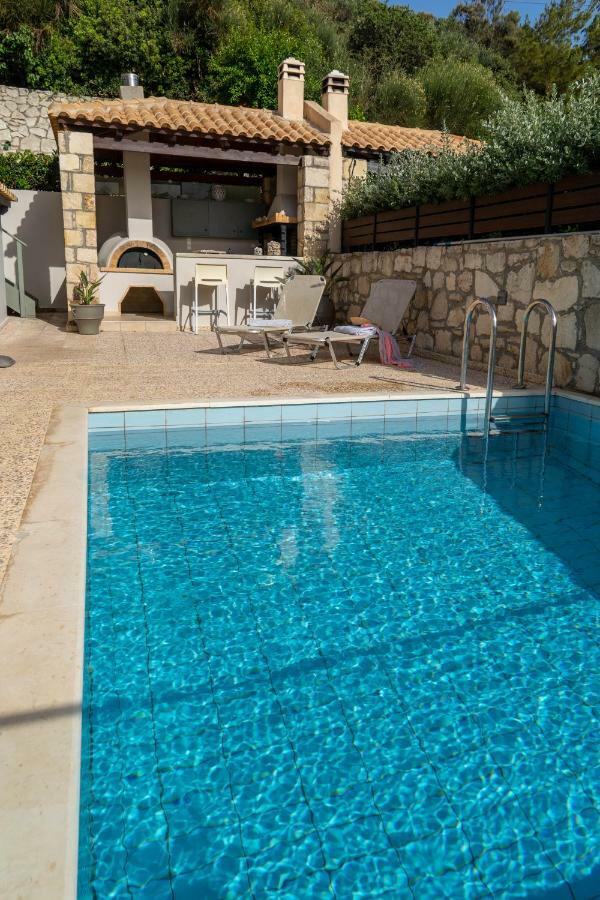 YaChara Villa Kissamos Bagian luar foto